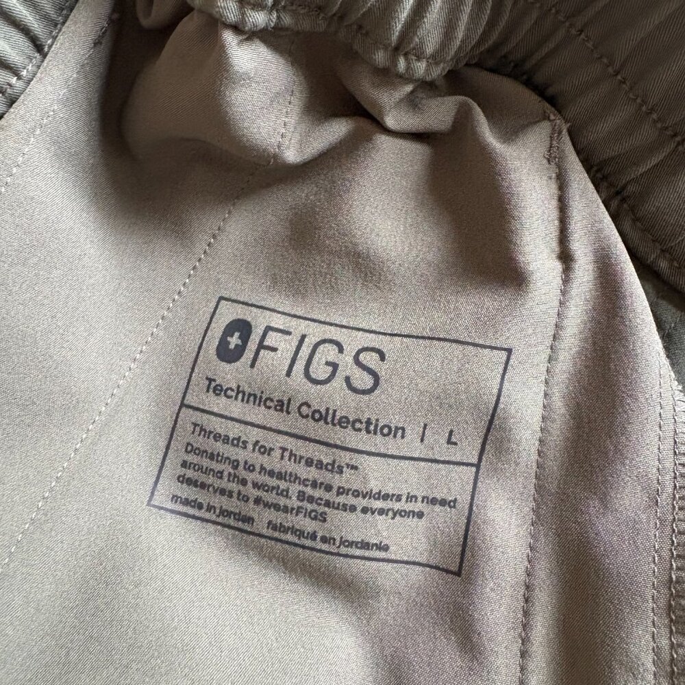 Moss High Waisted Uman Relaxed Jogger Scrub Pant - NWOT - Picture 3 of 3